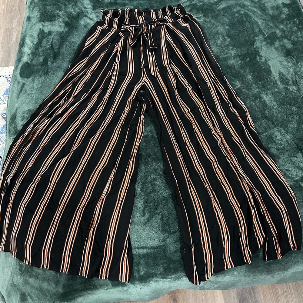 Women’s flowy pants